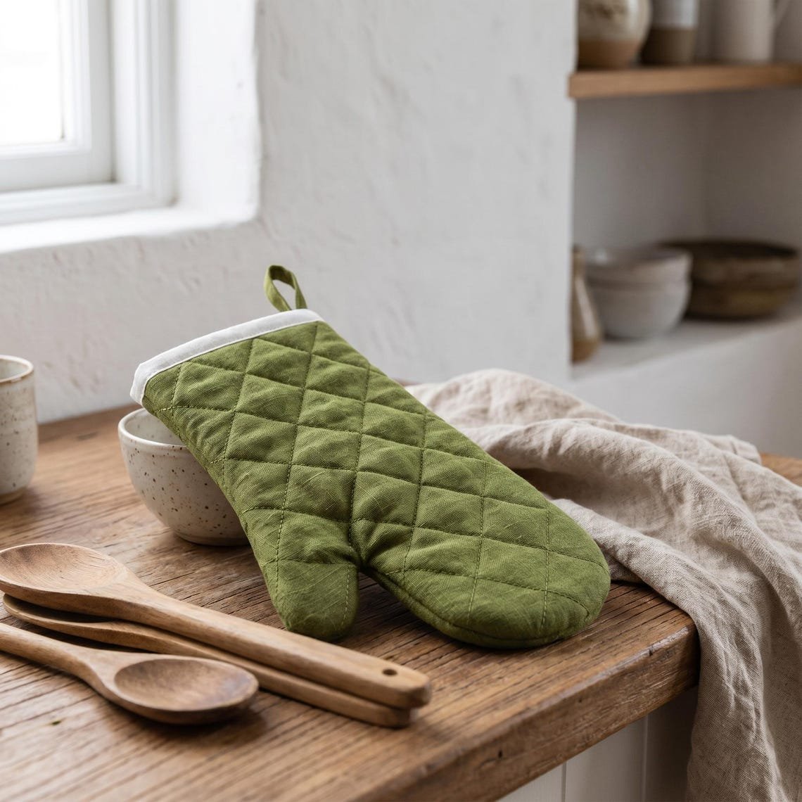 Linen Quilted Oven Mitt